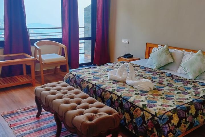 Room 20 of 32