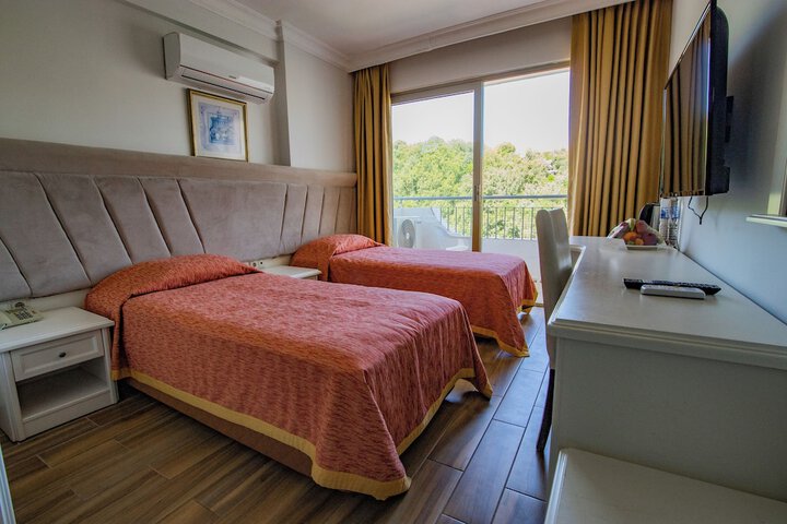 Room 21 of 51