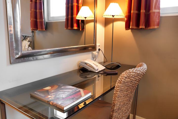 Room amenity