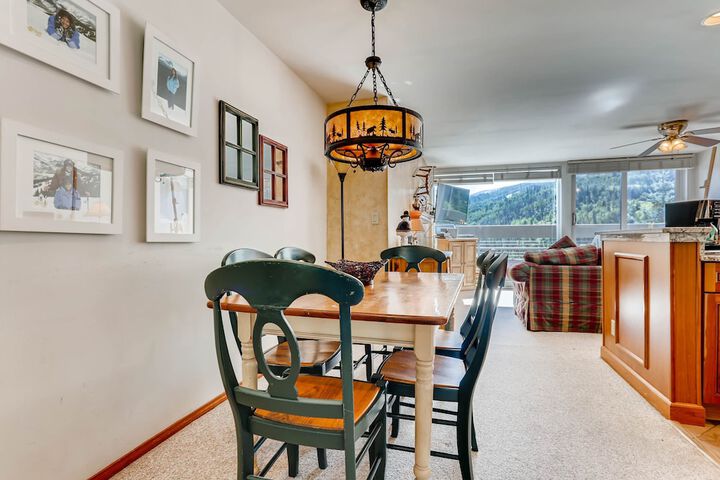 Dining Photos