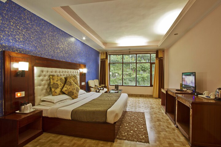 Room 9 of 52