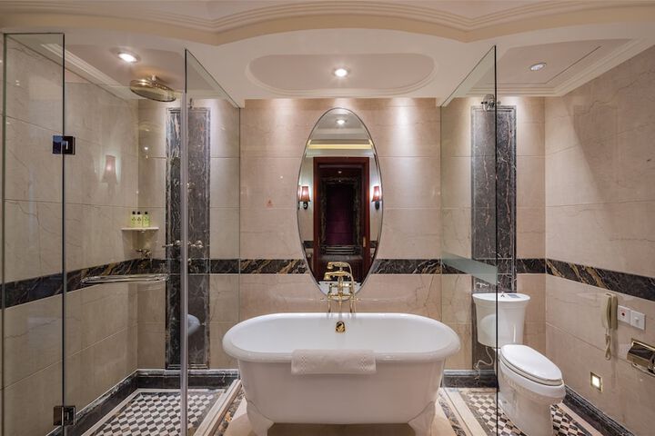 Clean Restrooms