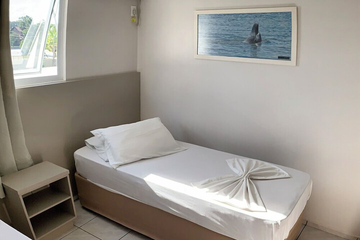 Room 5 of 14