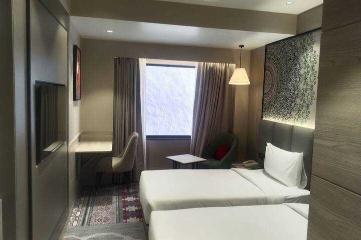 Room 17 of 26