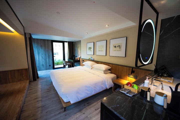 Room 64 of 176