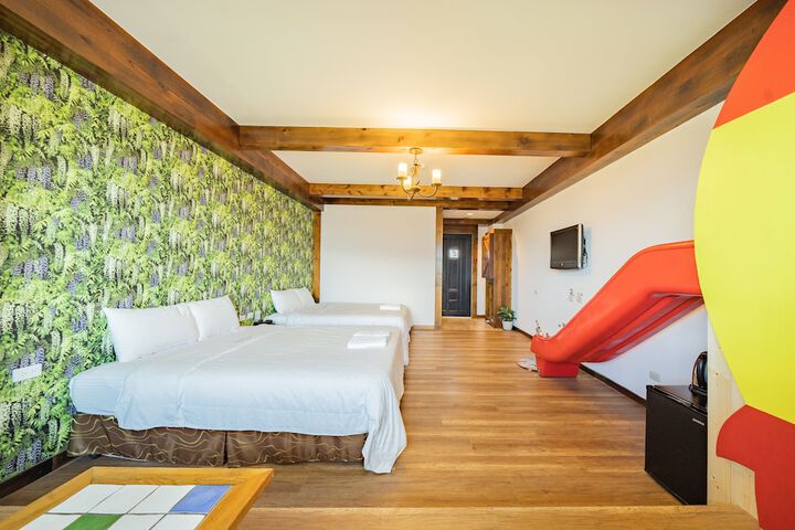 Room 47 of 146