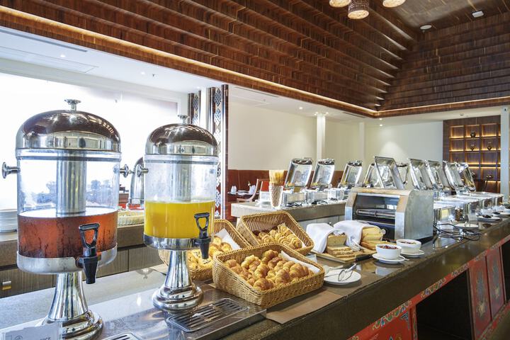 Breakfast/Coffee Service 96 of 120
