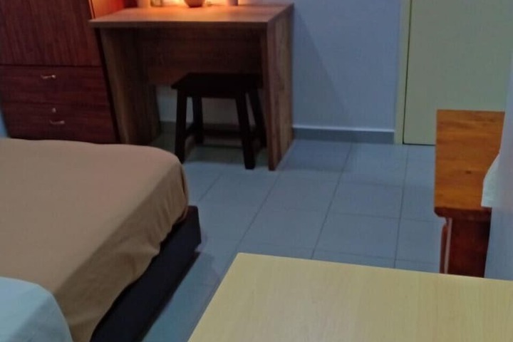 Room 73 of 97
