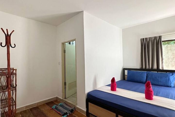 Room 49 of 105