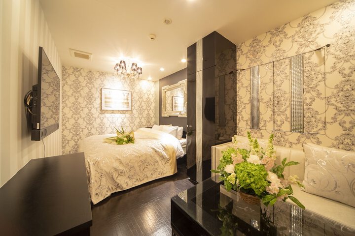 Room 14 of 22