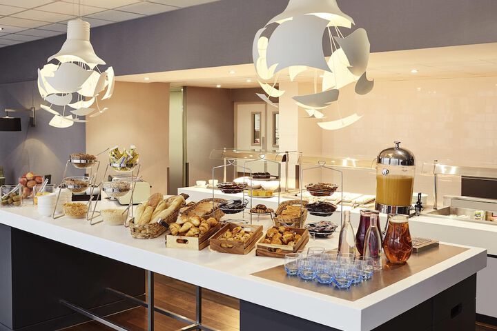 Breakfast/Coffee Service 48 of 69