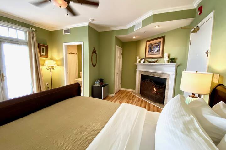 Room 7 of 90