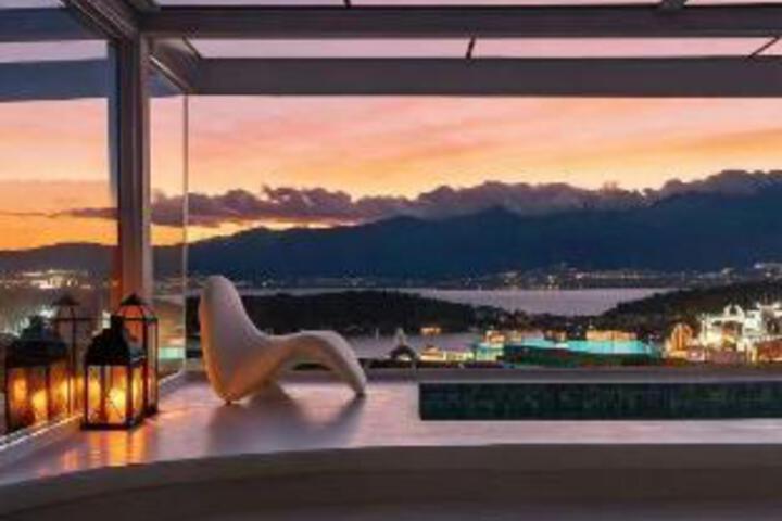 Xiamen | LaiYue ENTERTAINMENT BALCONY Hotel (Xiamen Railway Station & The MixC Branch)