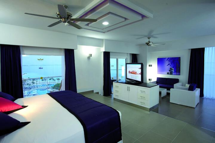 Room 10 of 66