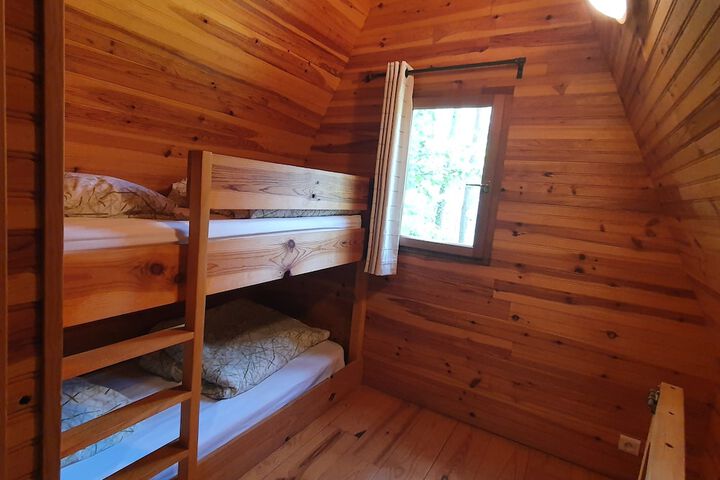 Room 18 of 224
