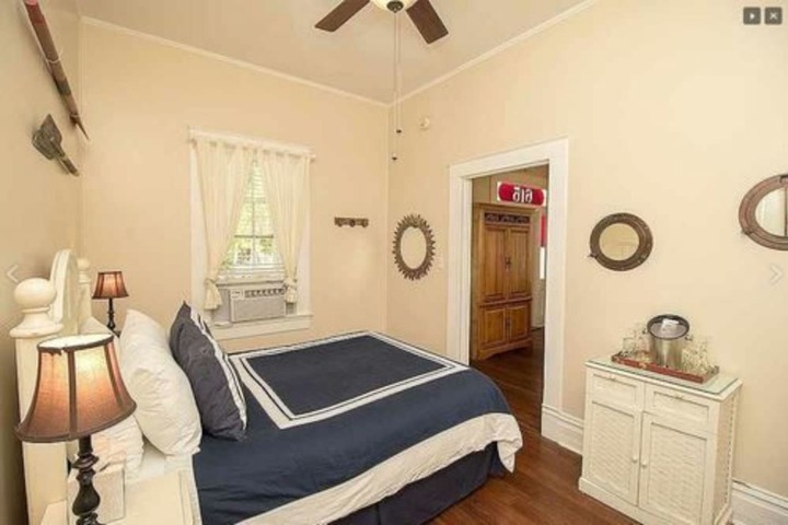 Room 16 of 171