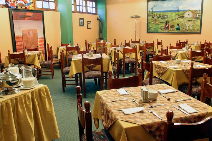 Dining 33 of 54