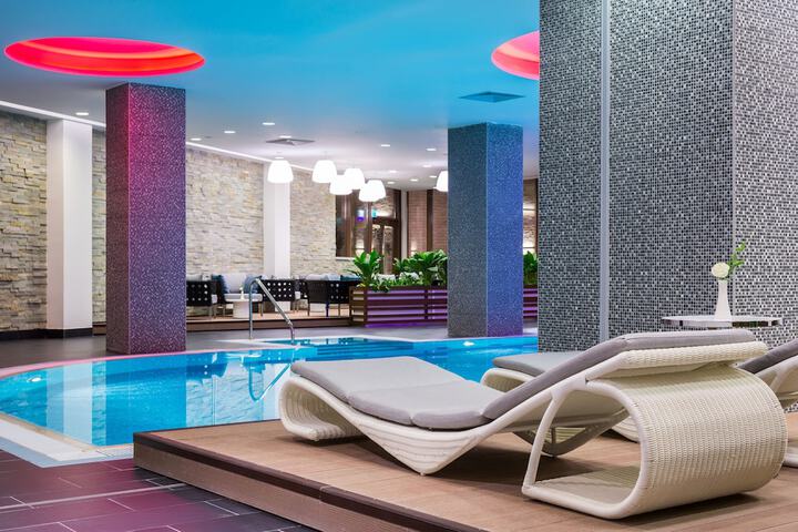 Pool 79 of 160