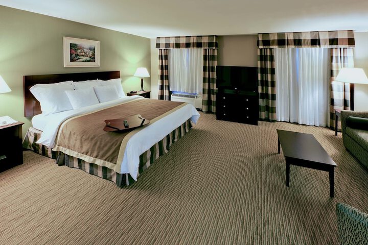 1 Queen Bed Efficiency Suite (20 of 24)