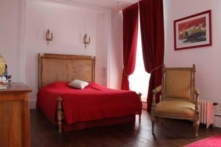 Room 44 of 96