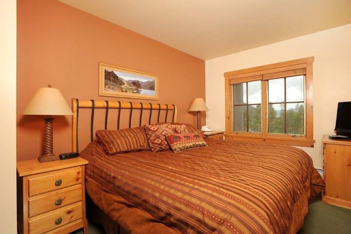 Room 12 of 89