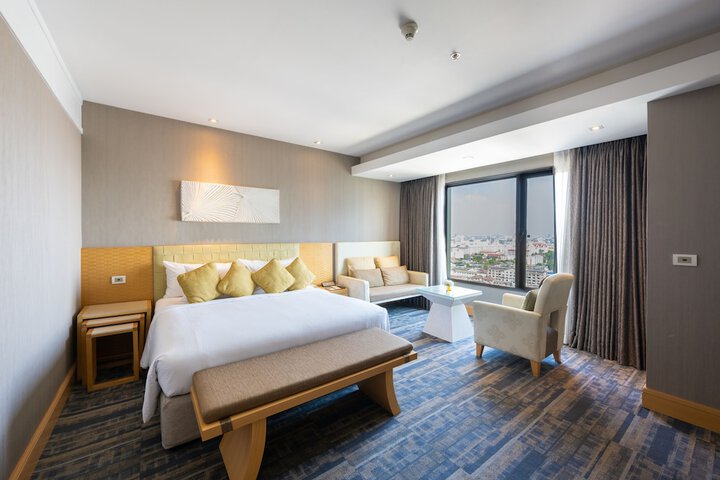 Room 45 of 151