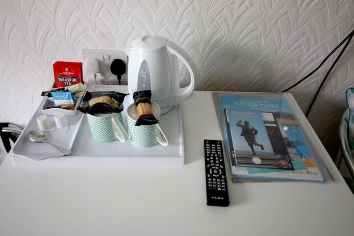 Room 3 of 52