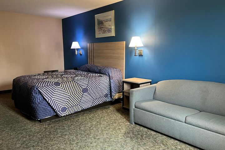 Room 17 of 43