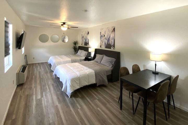 Room 2 of 26
