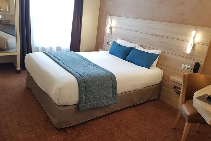 Room 28 of 75