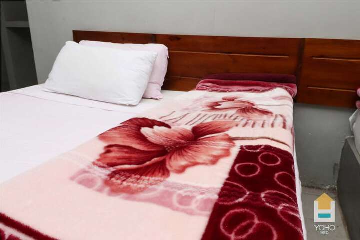 Room 2 of 3