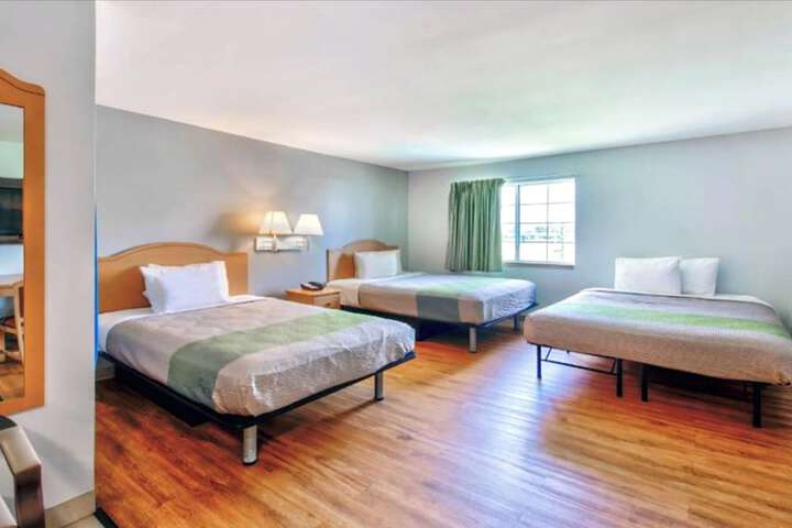 Room 7 of 26