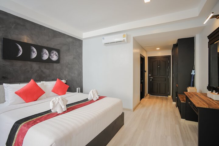 Room 14 of 78