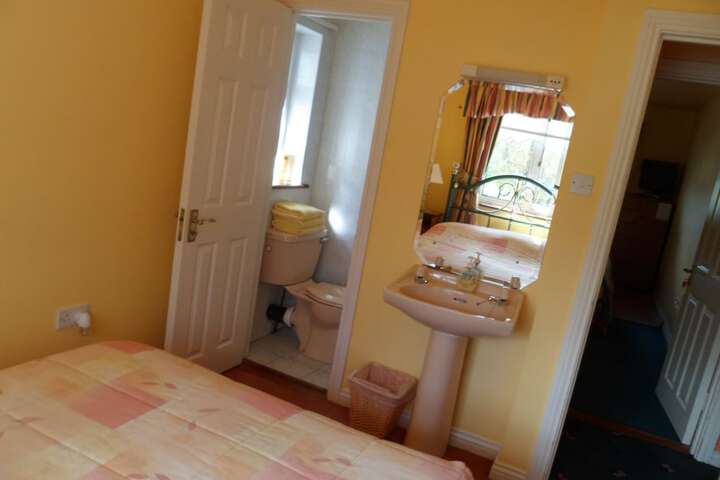 Room 20 of 28