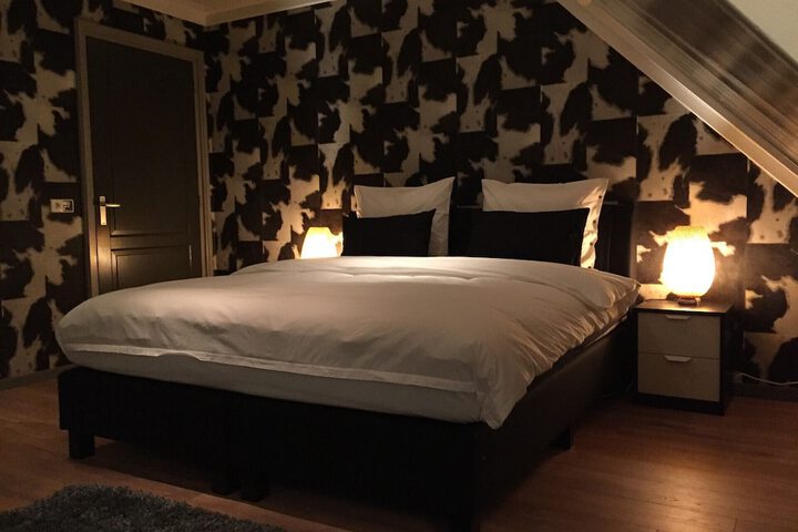 Room 10 of 54