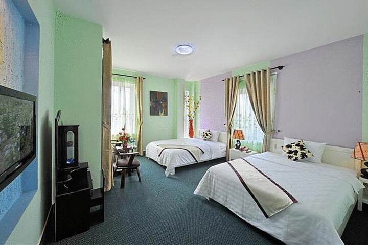 Room 5 of 22