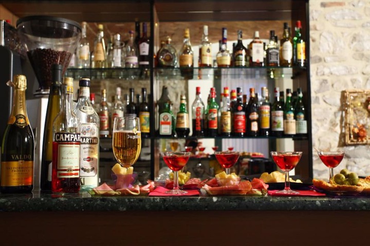 Lounge 58 of 70