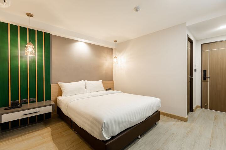 Room 10 of 44