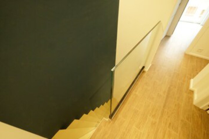 Room 16 of 28