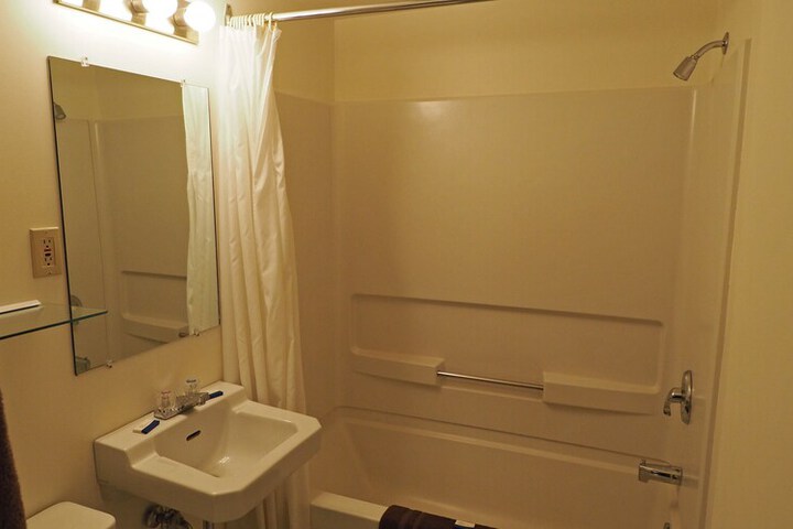 Room 37 of 58