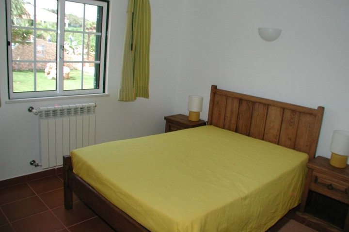 Room 2 of 11