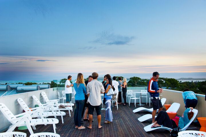 Sundeck 59 of 71