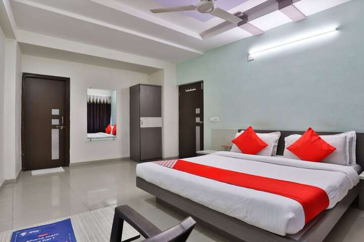 Room 16 of 19