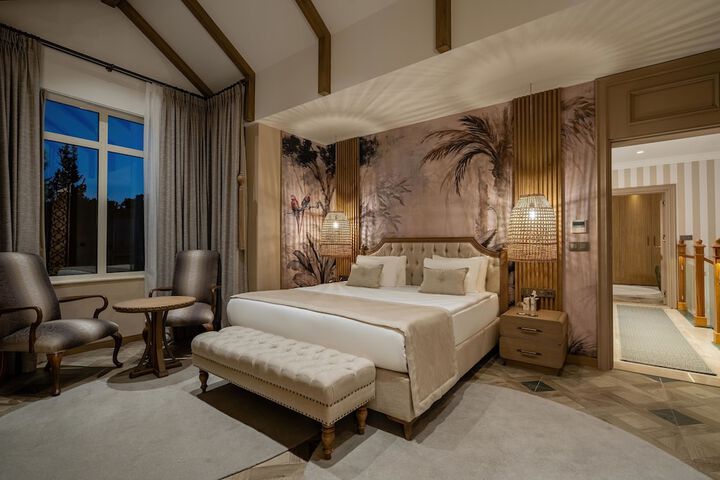 Room 40 of 225