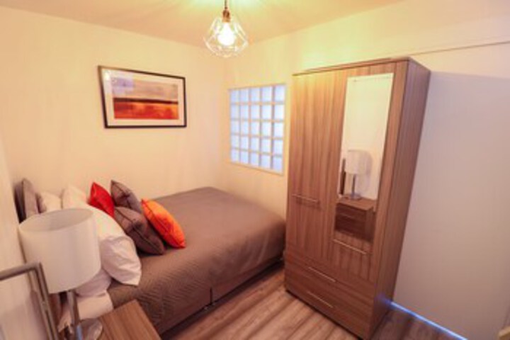 Room 18 of 24