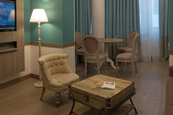 Room 42 of 69