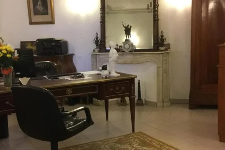 Room 2 of 13