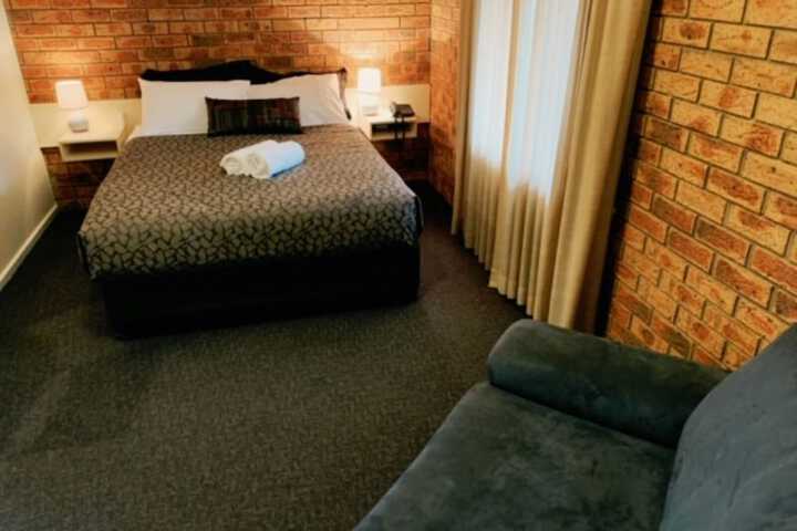 Room 17 of 21