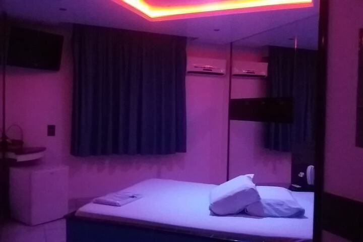 Room 70 of 112