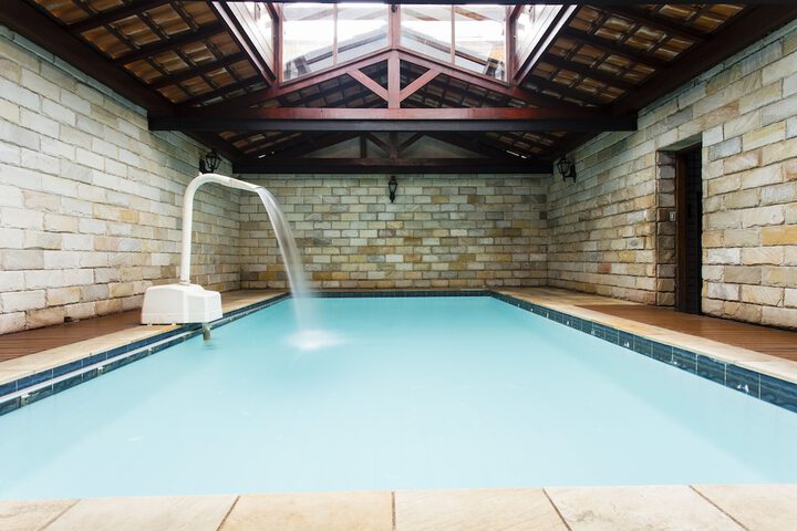 Pools & Facilities